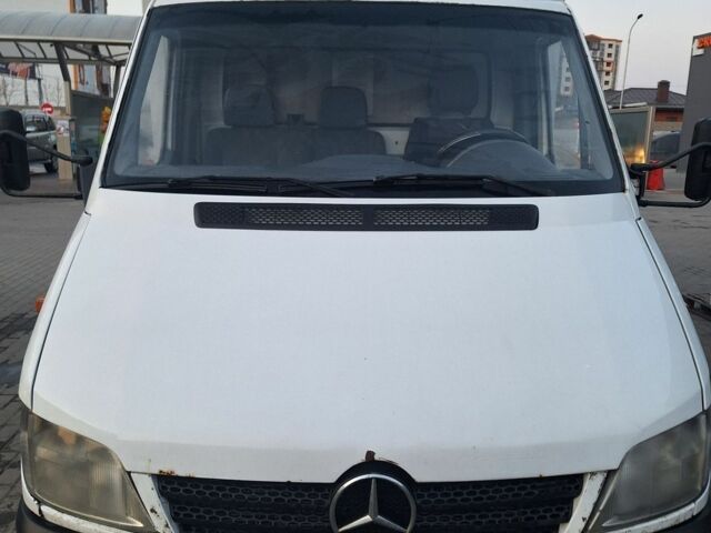 Білий Мерседес Sprinter, об'ємом двигуна 2.15 л та пробігом 483 тис. км за 6300 $, фото 1 на Automoto.ua