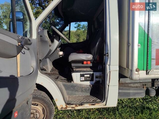 Білий Мерседес Sprinter, об'ємом двигуна 2.69 л та пробігом 400 тис. км за 10000 $, фото 10 на Automoto.ua