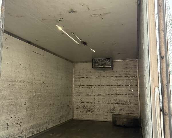 Белый Мерседес Sprinter, объемом двигателя 2.7 л и пробегом 500 тыс. км за 9500 $, фото 12 на Automoto.ua