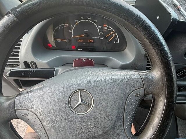Белый Мерседес Sprinter, объемом двигателя 2.69 л и пробегом 729 тыс. км за 11500 $, фото 6 на Automoto.ua