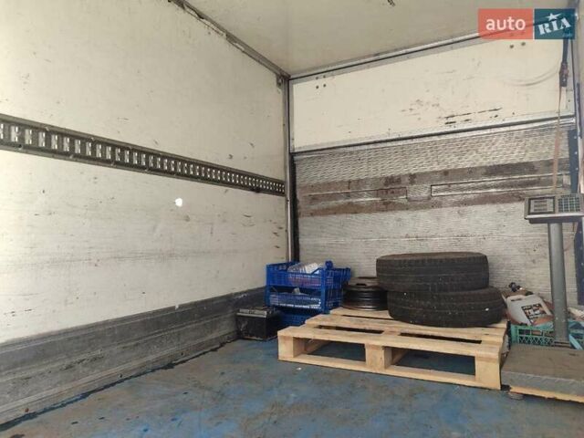 Білий Мерседес Sprinter, об'ємом двигуна 2.69 л та пробігом 400 тис. км за 10000 $, фото 6 на Automoto.ua