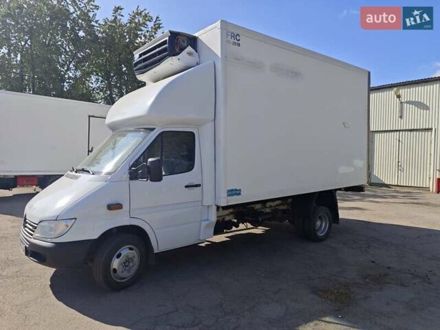 Белый Мерседес Sprinter, объемом двигателя 2.7 л и пробегом 687 тыс. км за 12500 $, фото 12 на Automoto.ua