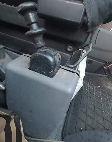 Белый Мерседес Sprinter, объемом двигателя 2.7 л и пробегом 621 тыс. км за 22000 $, фото 7 на Automoto.ua