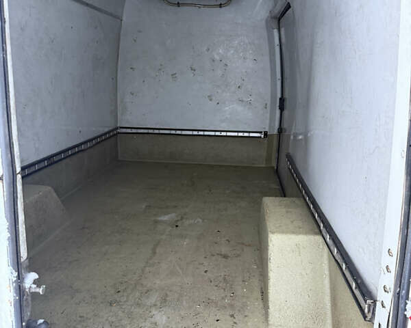 Білий Мерседес Sprinter, об'ємом двигуна 2.15 л та пробігом 677 тис. км за 5500 $, фото 10 на Automoto.ua
