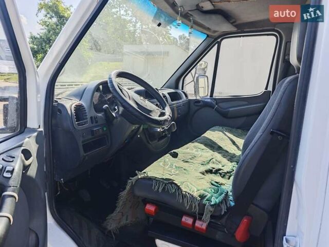 Білий Мерседес Sprinter, об'ємом двигуна 2.69 л та пробігом 687 тис. км за 14900 $, фото 4 на Automoto.ua
