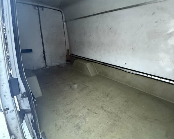 Білий Мерседес Sprinter, об'ємом двигуна 2.15 л та пробігом 677 тис. км за 5500 $, фото 11 на Automoto.ua