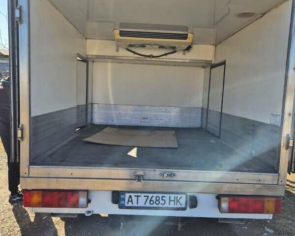 Белый Мерседес Sprinter, объемом двигателя 2.2 л и пробегом 172 тыс. км за 11800 $, фото 1 на Automoto.ua