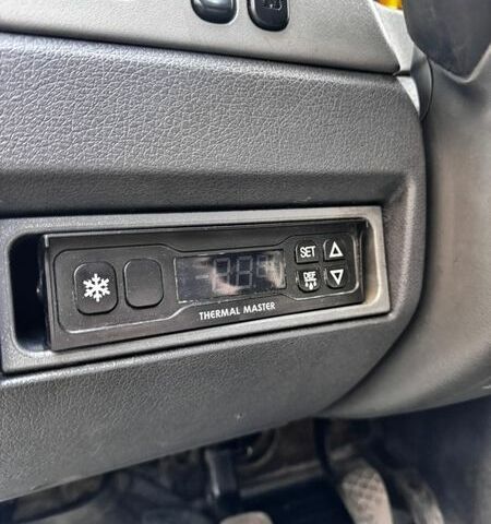 Белый Мерседес Sprinter, объемом двигателя 2.7 л и пробегом 420 тыс. км за 15500 $, фото 24 на Automoto.ua