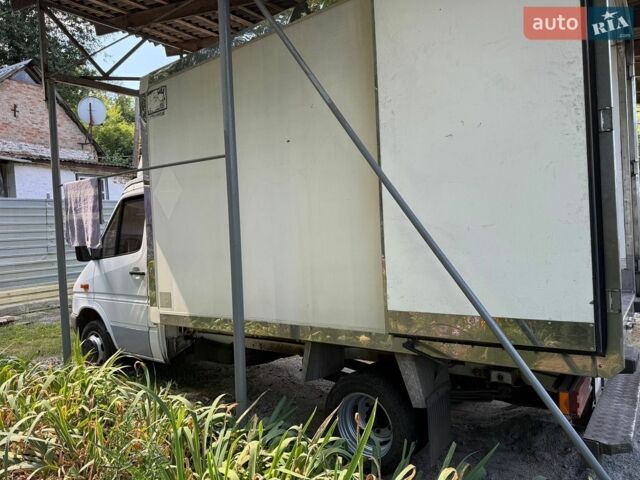 Білий Мерседес Sprinter, об'ємом двигуна 2.15 л та пробігом 315 тис. км за 14300 $, фото 3 на Automoto.ua