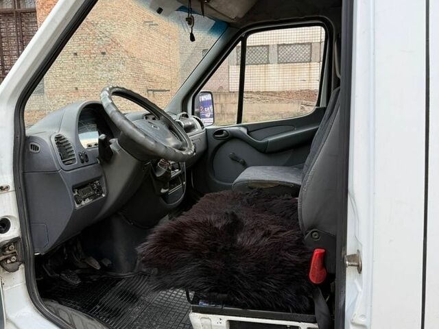 Білий Мерседес Sprinter, об'ємом двигуна 2.15 л та пробігом 235 тис. км за 5500 $, фото 11 на Automoto.ua
