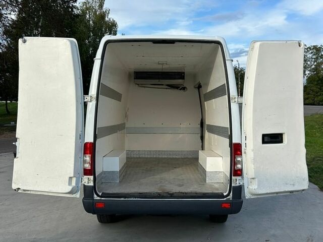 Белый Мерседес Sprinter, объемом двигателя 9.99 л и пробегом 530 тыс. км за 11000 $, фото 6 на Automoto.ua
