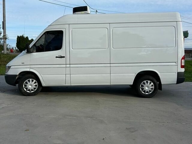 Белый Мерседес Sprinter, объемом двигателя 9.99 л и пробегом 530 тыс. км за 11000 $, фото 5 на Automoto.ua