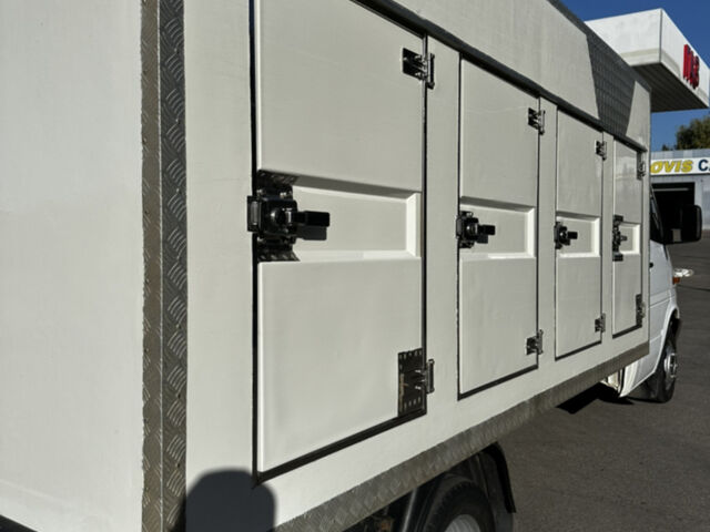 Білий Мерседес Sprinter, об'ємом двигуна 0 л та пробігом 451 тис. км за 13800 $, фото 4 на Automoto.ua