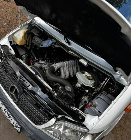 Белый Мерседес Sprinter, объемом двигателя 2.7 л и пробегом 420 тыс. км за 15500 $, фото 21 на Automoto.ua