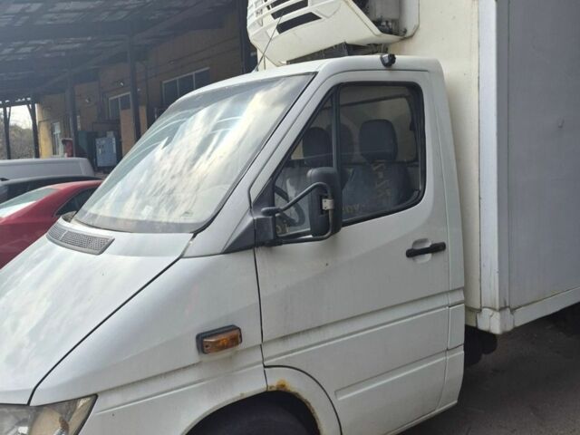 Білий Мерседес Sprinter, об'ємом двигуна 2.15 л та пробігом 400 тис. км за 6200 $, фото 13 на Automoto.ua