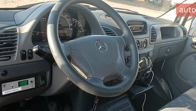 Белый Мерседес Sprinter, объемом двигателя 2.7 л и пробегом 390 тыс. км за 17500 $, фото 20 на Automoto.ua