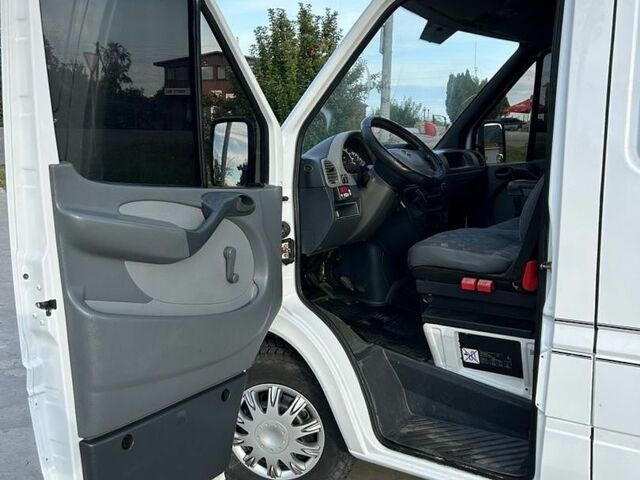 Белый Мерседес Sprinter, объемом двигателя 9.99 л и пробегом 530 тыс. км за 11000 $, фото 11 на Automoto.ua