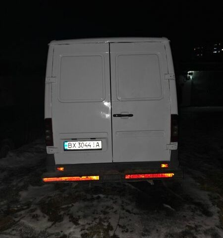 Белый Мерседес Sprinter, объемом двигателя 2.15 л и пробегом 500 тыс. км за 9000 $, фото 6 на Automoto.ua