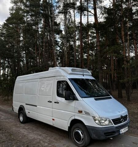 Белый Мерседес Sprinter, объемом двигателя 2.7 л и пробегом 420 тыс. км за 15500 $, фото 4 на Automoto.ua