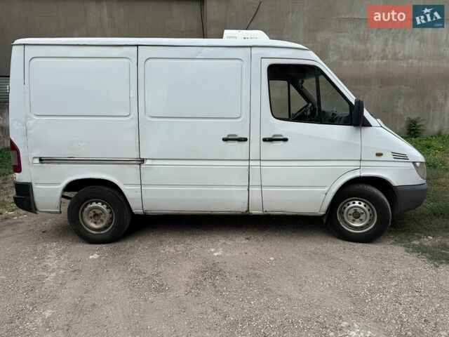 Білий Мерседес Sprinter, об'ємом двигуна 2.15 л та пробігом 235 тис. км за 5500 $, фото 18 на Automoto.ua