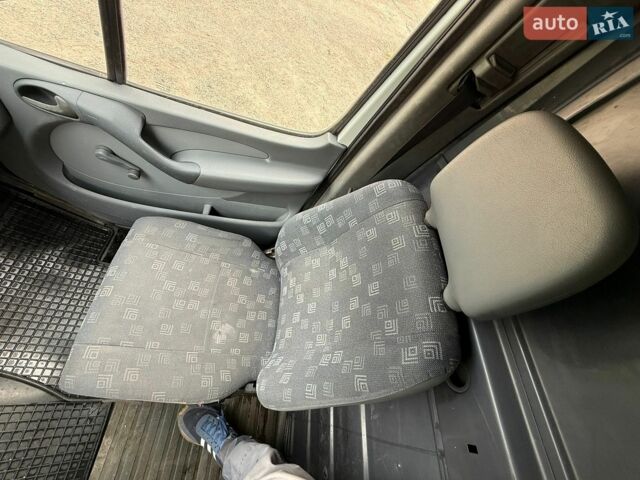 Білий Мерседес Sprinter, об'ємом двигуна 2.15 л та пробігом 235 тис. км за 5500 $, фото 6 на Automoto.ua
