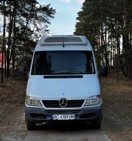 Белый Мерседес Sprinter, объемом двигателя 2.7 л и пробегом 420 тыс. км за 12999 $, фото 3 на Automoto.ua