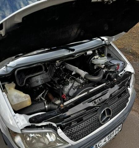 Белый Мерседес Sprinter, объемом двигателя 2.7 л и пробегом 420 тыс. км за 15500 $, фото 20 на Automoto.ua