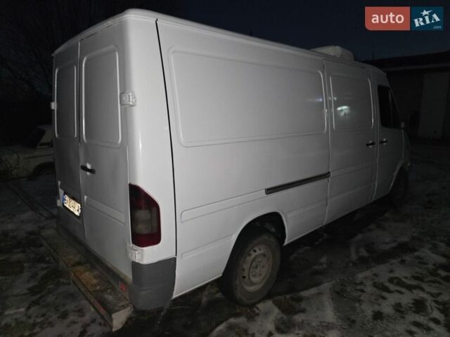 Белый Мерседес Sprinter, объемом двигателя 2.15 л и пробегом 500 тыс. км за 9000 $, фото 8 на Automoto.ua