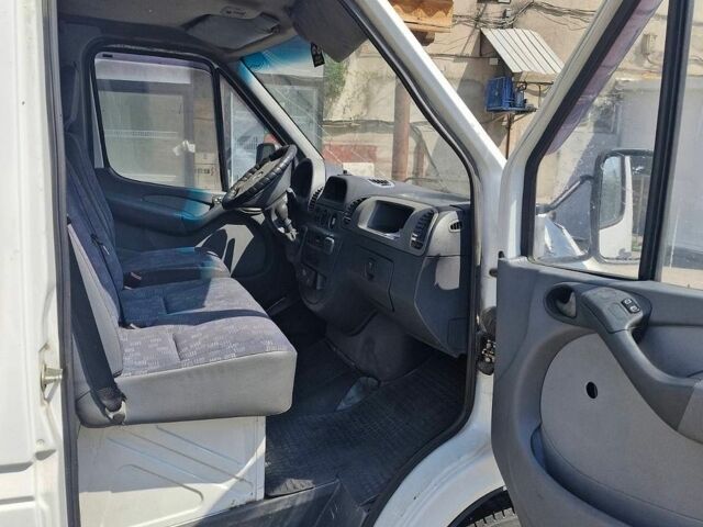 Білий Мерседес Sprinter, об'ємом двигуна 2.69 л та пробігом 430 тис. км за 8999 $, фото 6 на Automoto.ua