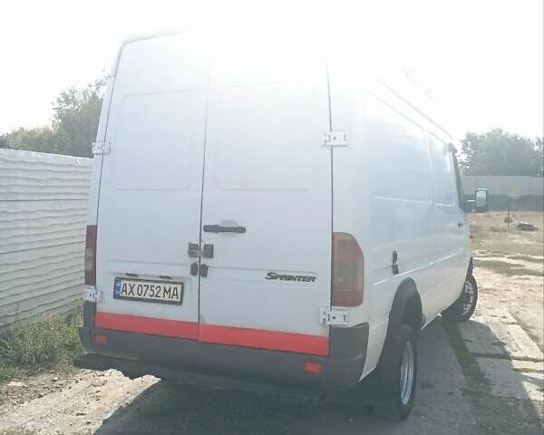 Белый Мерседес Sprinter, объемом двигателя 2.15 л и пробегом 477 тыс. км за 9200 $, фото 9 на Automoto.ua