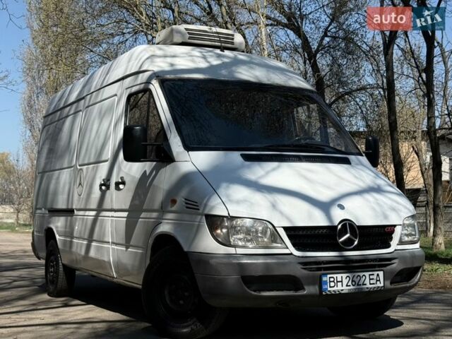 Белый Мерседес Sprinter, объемом двигателя 2.15 л и пробегом 280 тыс. км за 5600 $, фото 15 на Automoto.ua