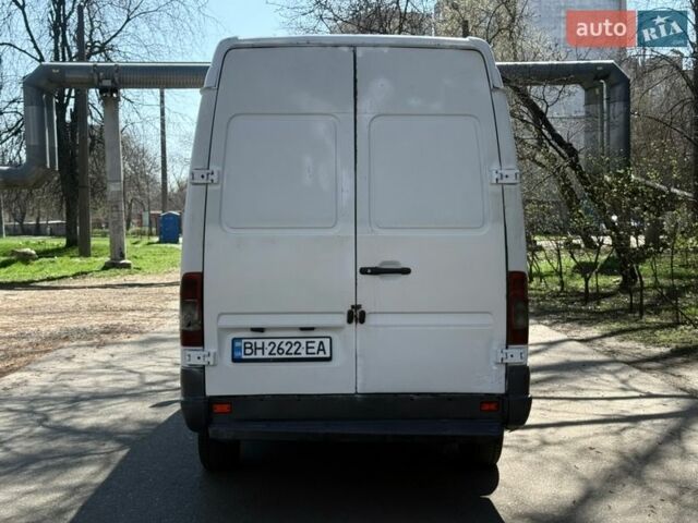 Белый Мерседес Sprinter, объемом двигателя 2.15 л и пробегом 280 тыс. км за 5600 $, фото 3 на Automoto.ua
