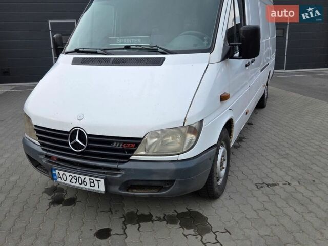 Белый Мерседес Sprinter, объемом двигателя 2.15 л и пробегом 950 тыс. км за 8500 $, фото 2 на Automoto.ua