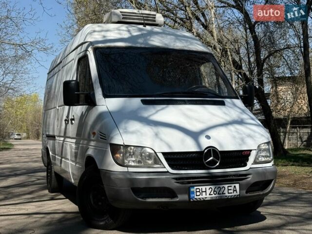 Белый Мерседес Sprinter, объемом двигателя 2.15 л и пробегом 280 тыс. км за 5600 $, фото 14 на Automoto.ua