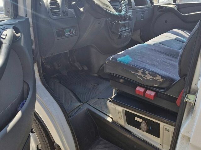 Білий Мерседес Sprinter, об'ємом двигуна 2.69 л та пробігом 430 тис. км за 8999 $, фото 2 на Automoto.ua