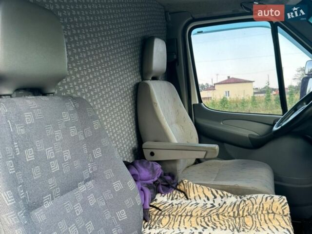 Білий Мерседес Sprinter, об'ємом двигуна 2.7 л та пробігом 750 тис. км за 13500 $, фото 7 на Automoto.ua