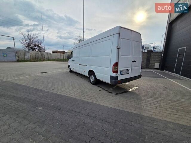 Белый Мерседес Sprinter, объемом двигателя 2.15 л и пробегом 950 тыс. км за 8500 $, фото 10 на Automoto.ua