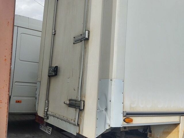 Білий Мерседес Sprinter, об'ємом двигуна 2.7 л та пробігом 730 тис. км за 7500 $, фото 3 на Automoto.ua