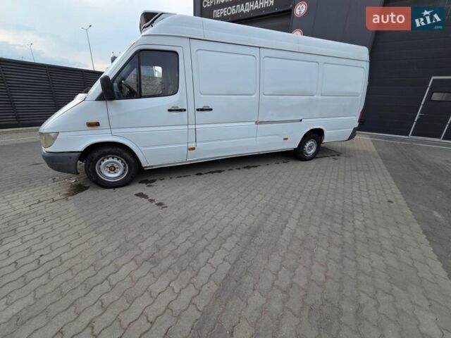 Белый Мерседес Sprinter, объемом двигателя 2.15 л и пробегом 950 тыс. км за 8500 $, фото 15 на Automoto.ua