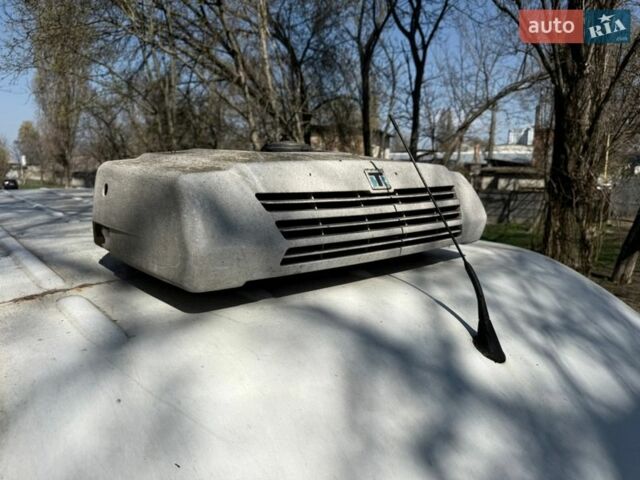 Белый Мерседес Sprinter, объемом двигателя 2.15 л и пробегом 280 тыс. км за 5600 $, фото 18 на Automoto.ua