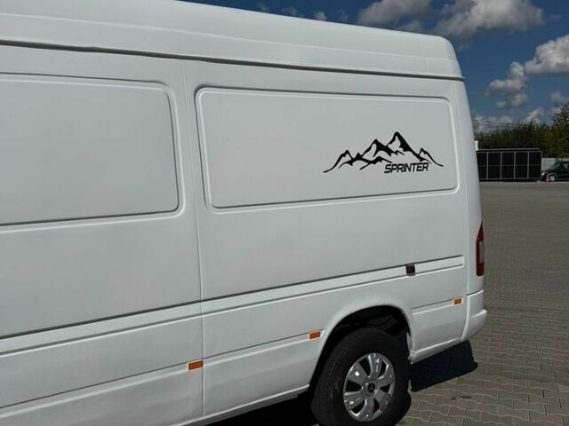 Белый Мерседес Sprinter, объемом двигателя 2.15 л и пробегом 700 тыс. км за 8900 $, фото 13 на Automoto.ua