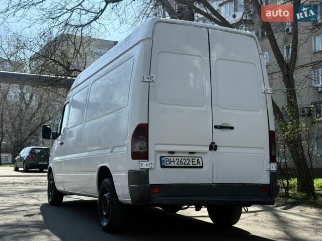 Белый Мерседес Sprinter, объемом двигателя 2.15 л и пробегом 280 тыс. км за 5600 $, фото 4 на Automoto.ua