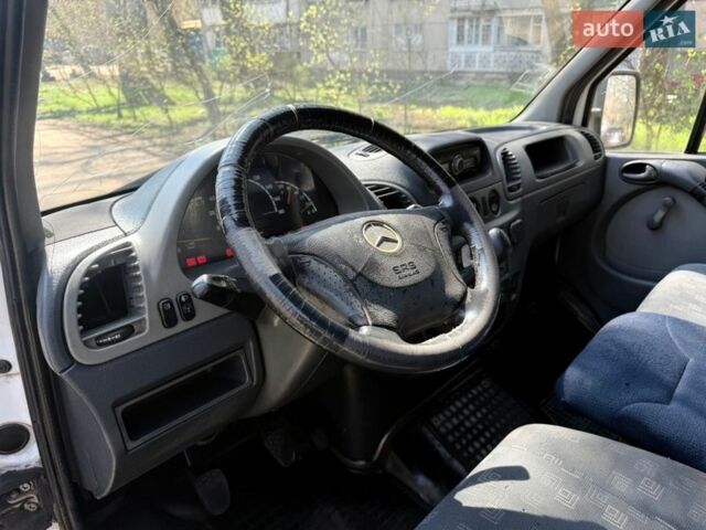 Белый Мерседес Sprinter, объемом двигателя 2.15 л и пробегом 280 тыс. км за 5600 $, фото 25 на Automoto.ua