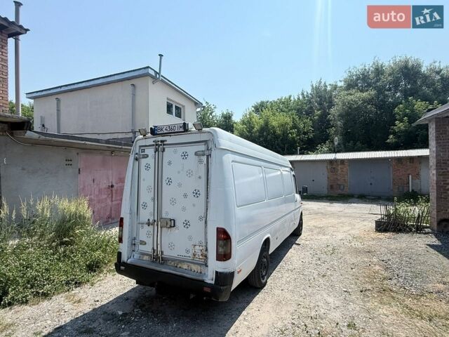 Белый Мерседес Sprinter, объемом двигателя 2.15 л и пробегом 500 тыс. км за 4800 $, фото 7 на Automoto.ua