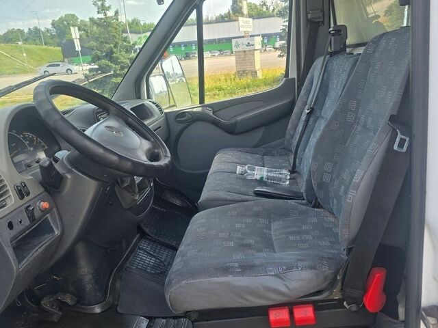 Білий Мерседес Sprinter, об'ємом двигуна 2.15 л та пробігом 879 тис. км за 9000 $, фото 7 на Automoto.ua