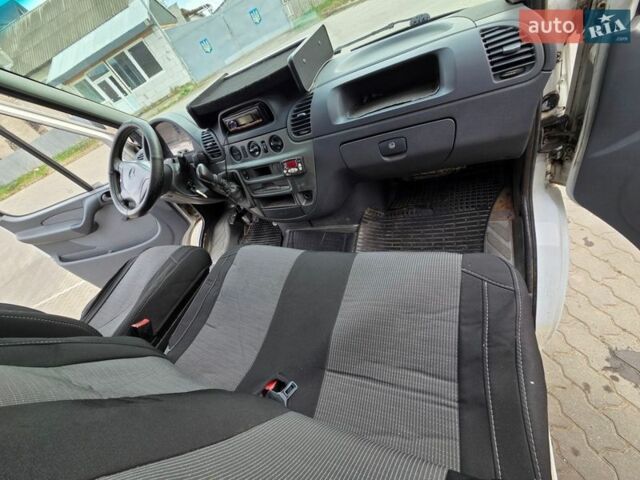 Белый Мерседес Sprinter, объемом двигателя 2.15 л и пробегом 950 тыс. км за 8500 $, фото 21 на Automoto.ua