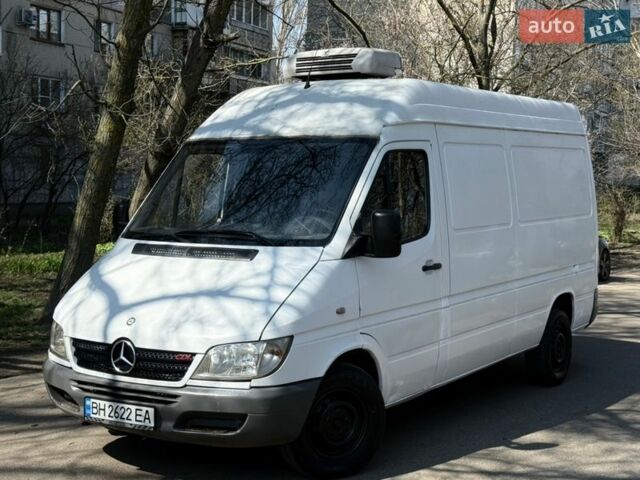 Белый Мерседес Sprinter, объемом двигателя 2.15 л и пробегом 280 тыс. км за 5600 $, фото 11 на Automoto.ua