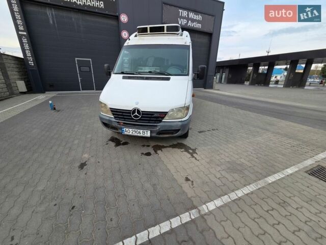 Белый Мерседес Sprinter, объемом двигателя 2.15 л и пробегом 950 тыс. км за 8500 $, фото 4 на Automoto.ua