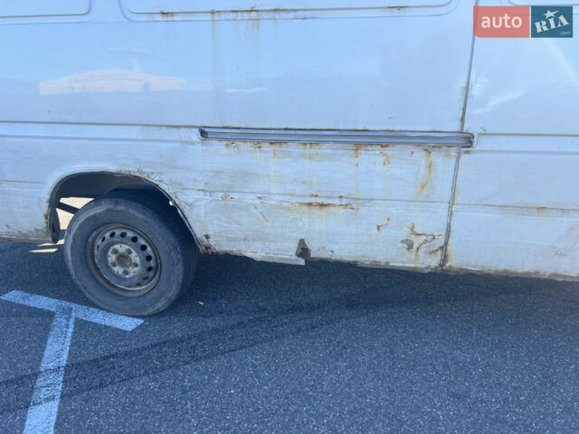 Белый Мерседес Sprinter, объемом двигателя 2.15 л и пробегом 716 тыс. км за 3500 $, фото 20 на Automoto.ua