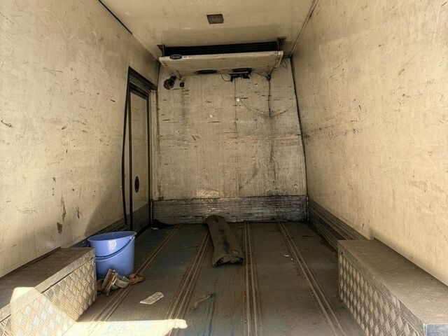 Белый Мерседес Sprinter, объемом двигателя 2.15 л и пробегом 557 тыс. км за 5500 $, фото 6 на Automoto.ua